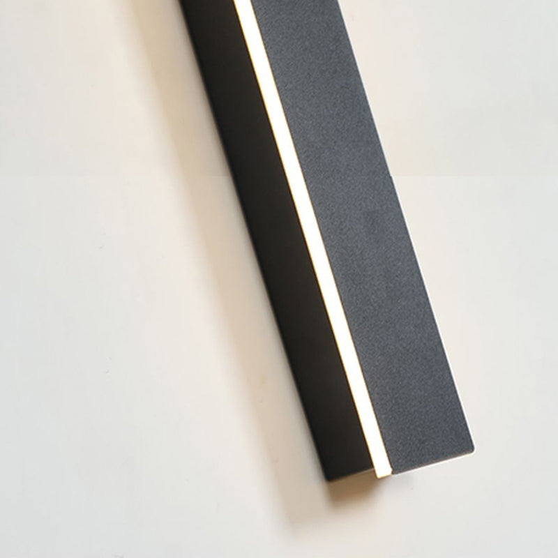 Silex Linear Outdoor Wall Lamp